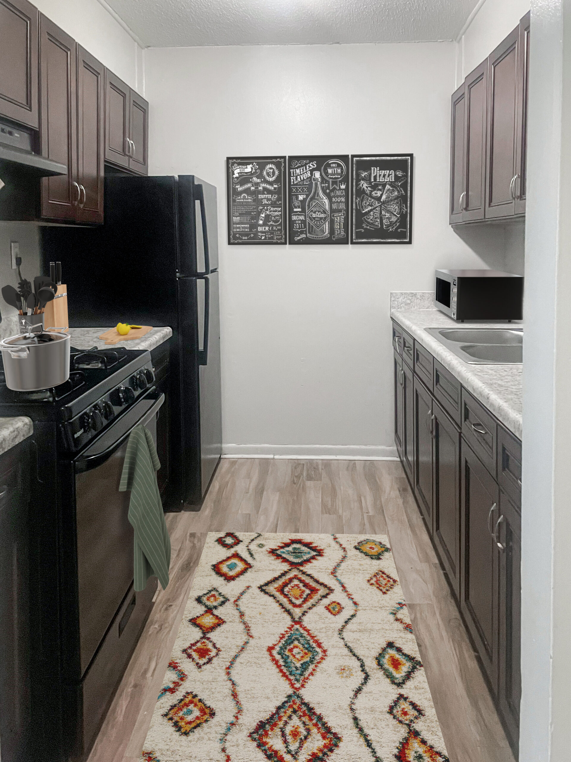 Gallery Pinewood Manor Apartments